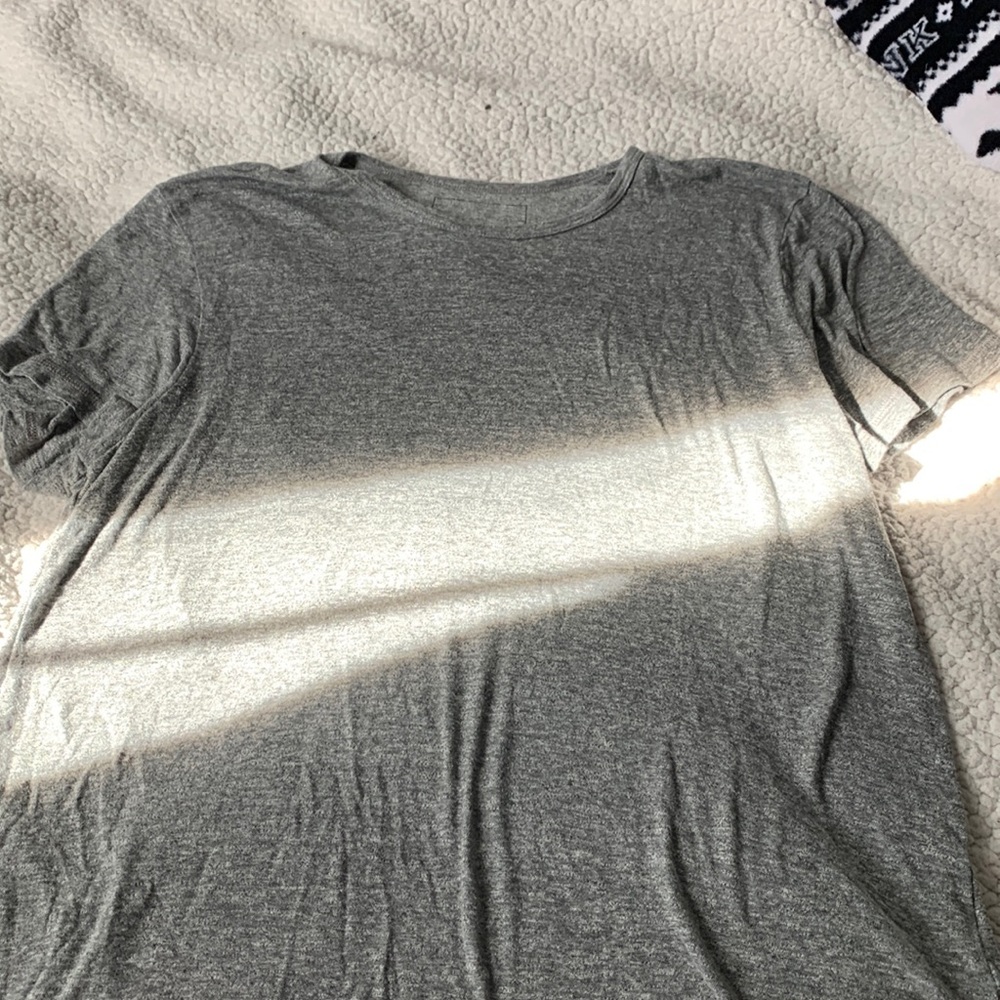 Gray t shirt